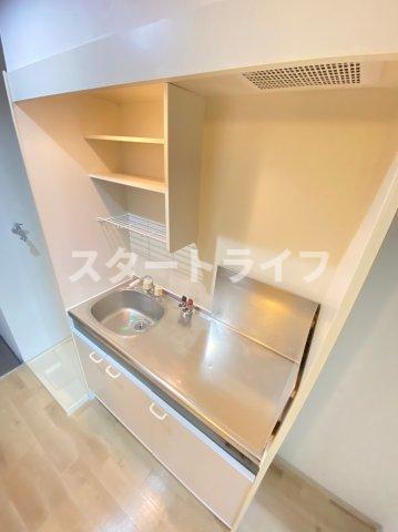 地下鉄御堂筋線 西中島南方駅 徒歩6分 10階建 築28年のキッチン写真