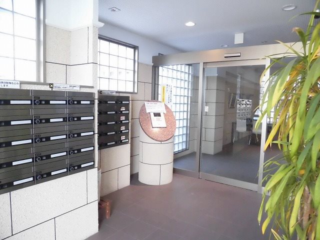 PINE館5の外観写真
