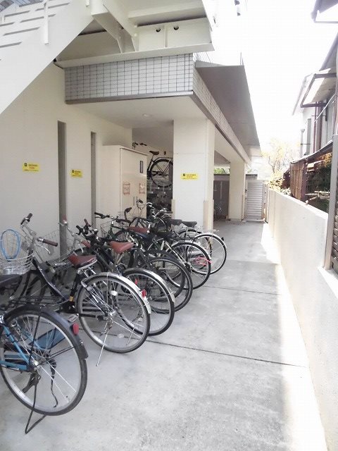 PINE館5の外観写真