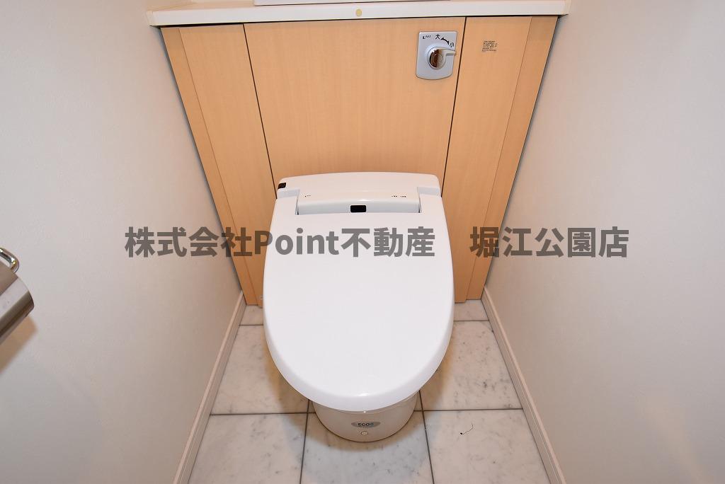 地下鉄四つ橋線 四ツ橋駅 徒歩5分 14階建 築17年のトイレ写真