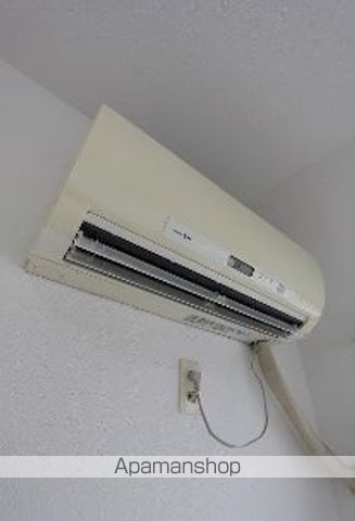 西鉄天神大牟田線 高宮駅 徒歩9分 4階建 築40年の内装写真