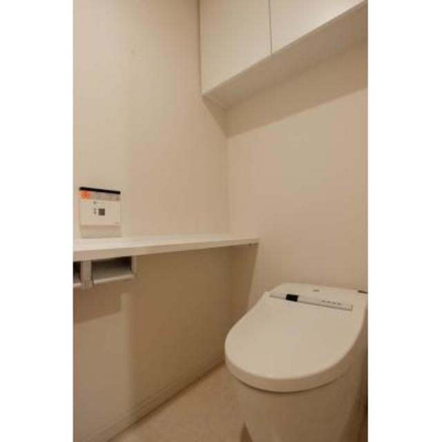 MOMENTO SHIODOMEのトイレ写真