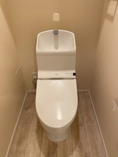 ＪＲ豊肥本線 水前寺駅 徒歩5分 15階建 築8年のトイレ写真