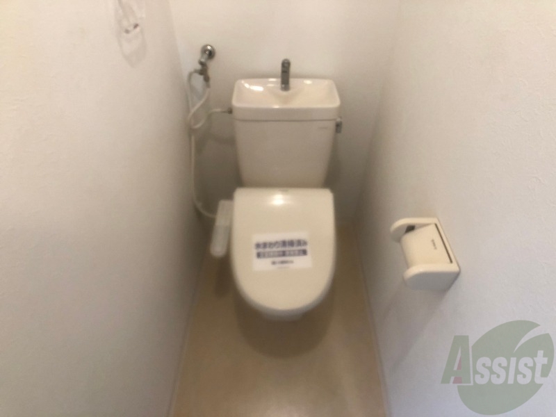 トイレ　トイレです。ウォシュレット付を探している方、おすすめです。