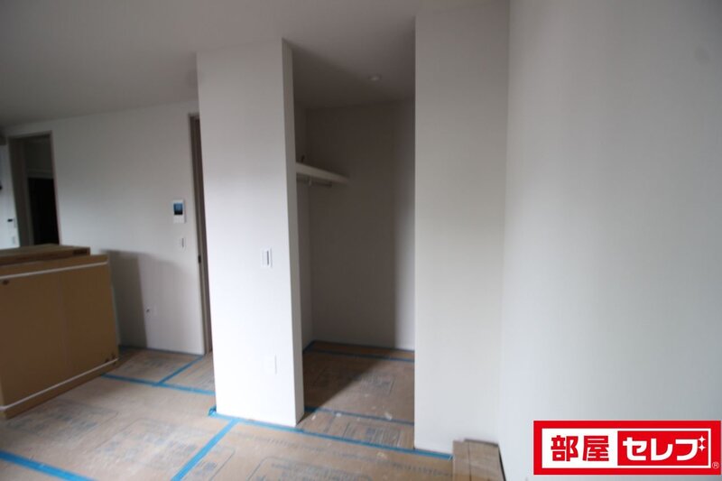 収納　１０１号写真　室明るい色　２０２６．９．２８