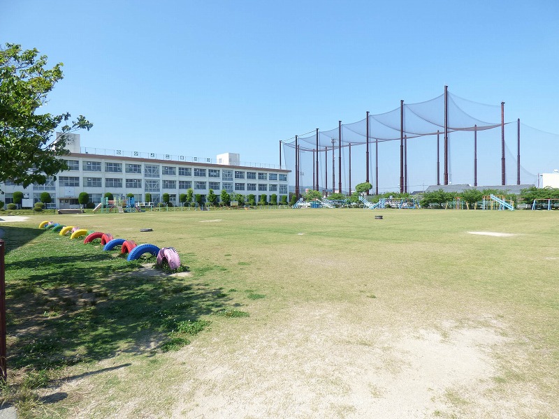 小学校　吉野ケ里町立三田川小学校（小学校）まで1907m