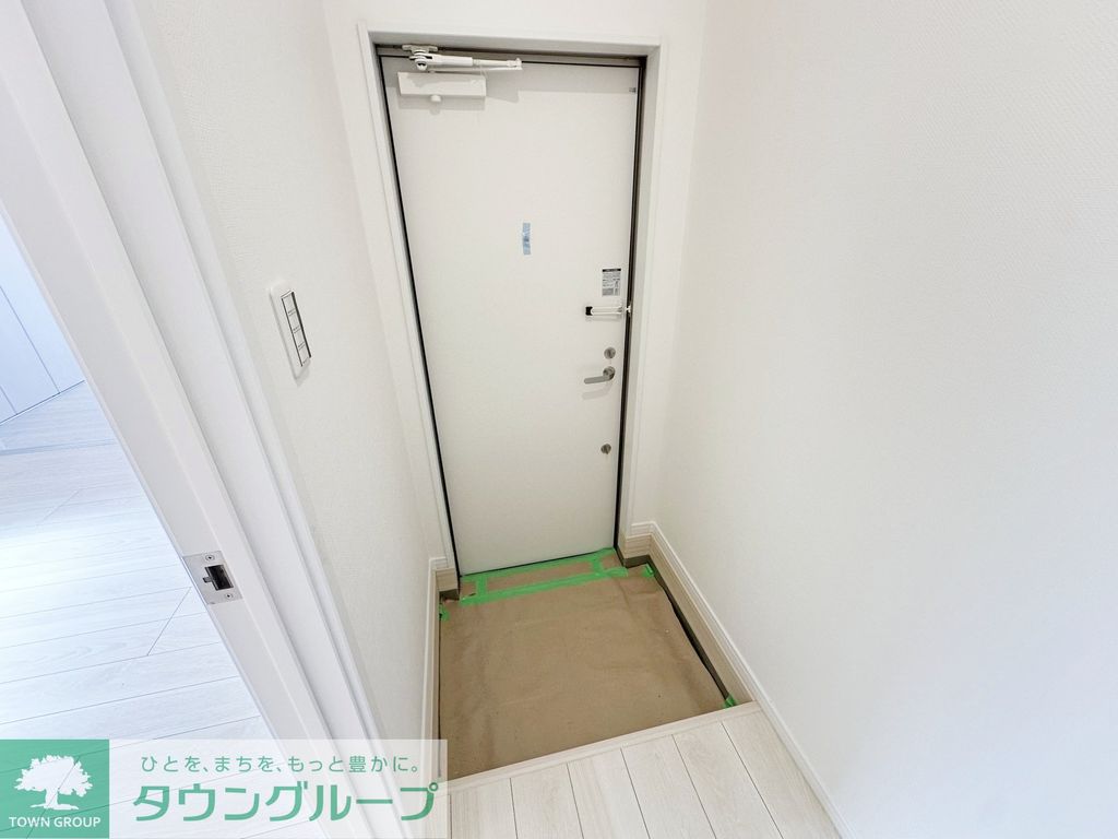 玄関　お問合せはタウンハウジングまで！※現地待合わせ相談可能