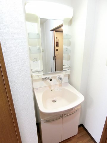 洗面設備　詳細は、RISUMO江坂本店→06-6155-7137まで♪