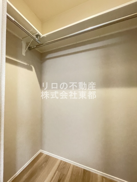 収納　奥行のあるウォークインクローゼットならお荷物多い方でも安心☆