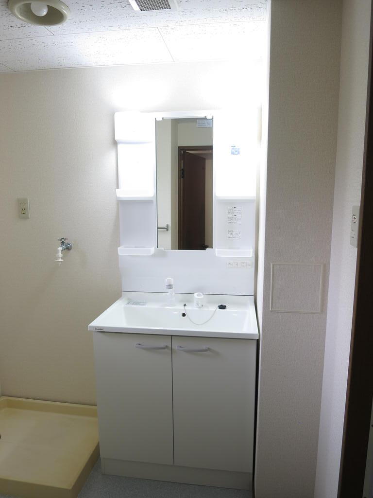 洗面設備　※同タイプの参考写真です。