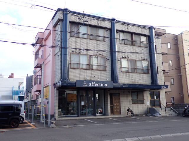 函館市本町のマンションの建物外観