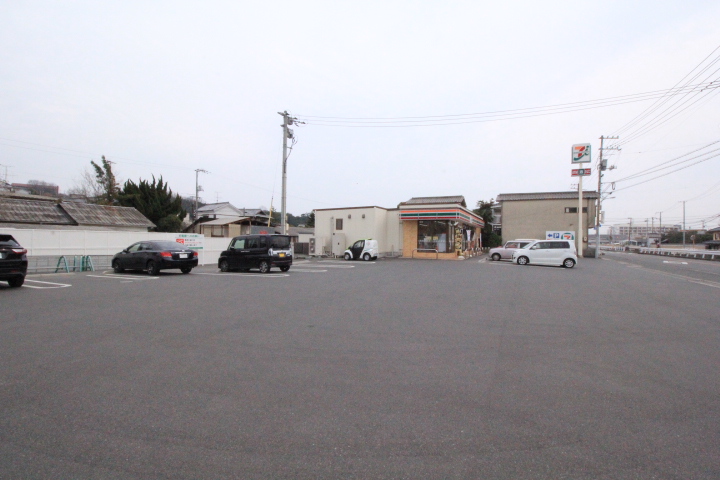 コンビニ　セブンイレブン倉敷児島小川3丁目店（コンビニ）まで1103m