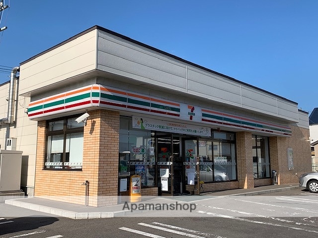 コンビニ　セブンイレブン（コンビニ）まで413m