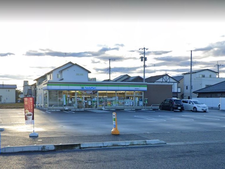 コンビニ　ファミリーマート宇都宮東峰町店（コンビニ）まで200m