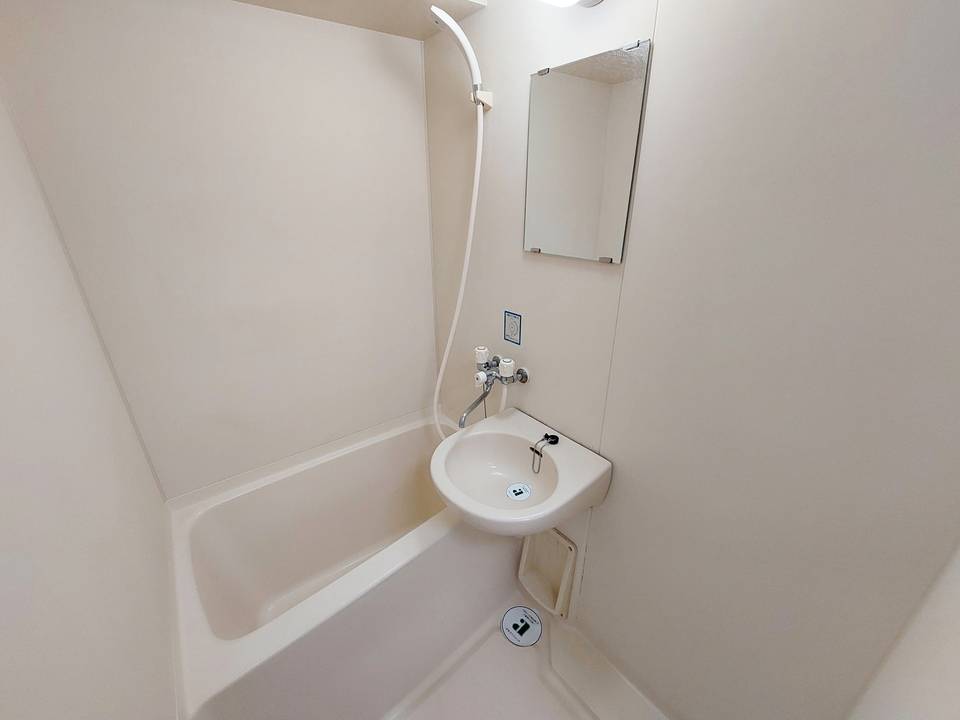 バス・シャワールーム　浴室