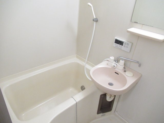 バス・シャワールーム　お風呂で日々の疲れを落としましょう