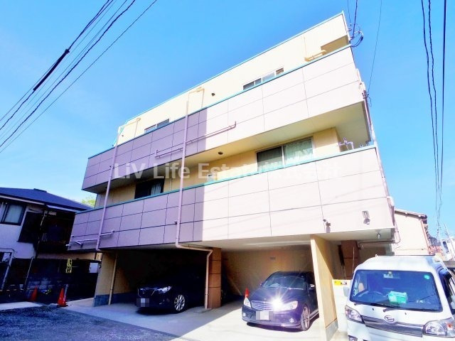 西東京市芝久保町のマンションの建物外観