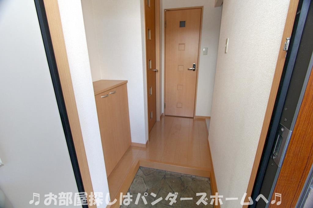 エミネンス牧野の玄関写真