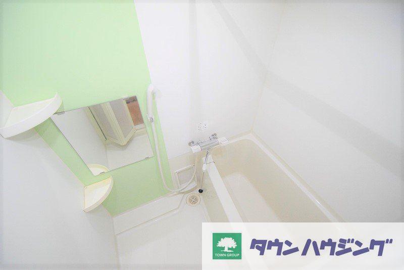 バス・シャワールーム　仕様・設備は現況と異なる場合があります。現況優先。