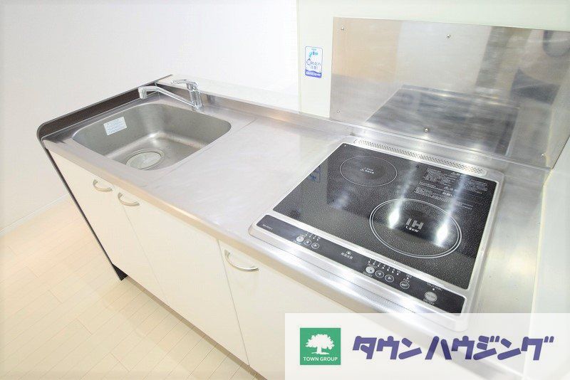 キッチン　仕様・設備は現況と異なる場合があります。現況優先。