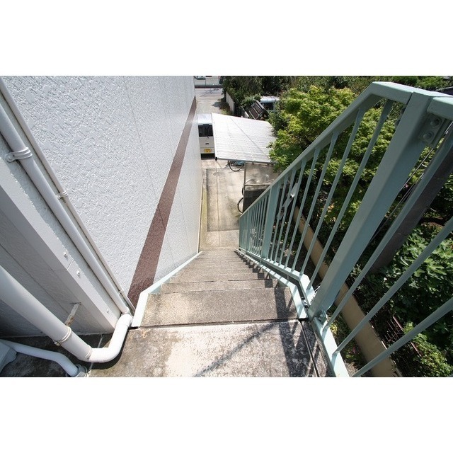 その他　共用階段