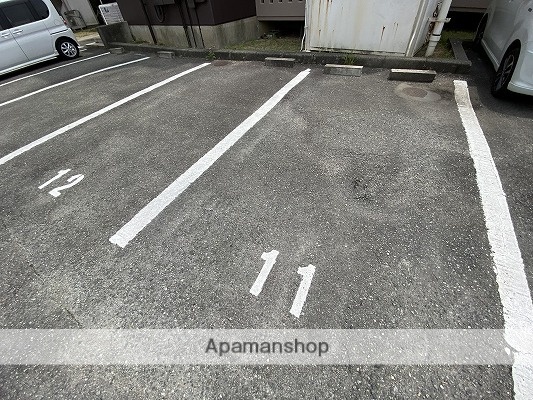 駐車場　エントランス