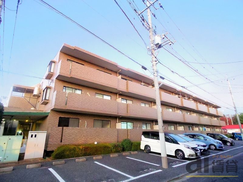 所沢市美原町のマンションの建物外観