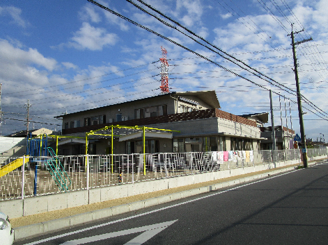 【城陽市枇杷庄のアパートの幼稚園・保育園】