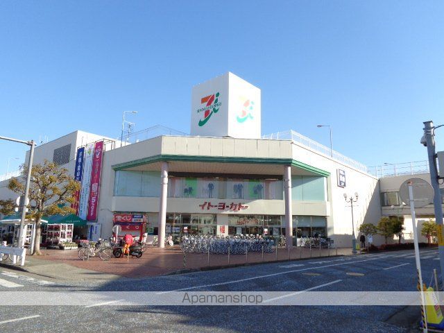 コンビニ　セブンイレブン（コンビニ）まで354m