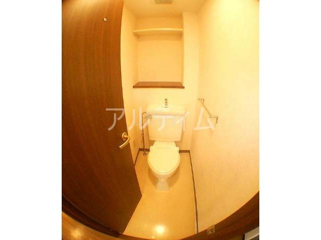 トイレ　別の部屋の写真