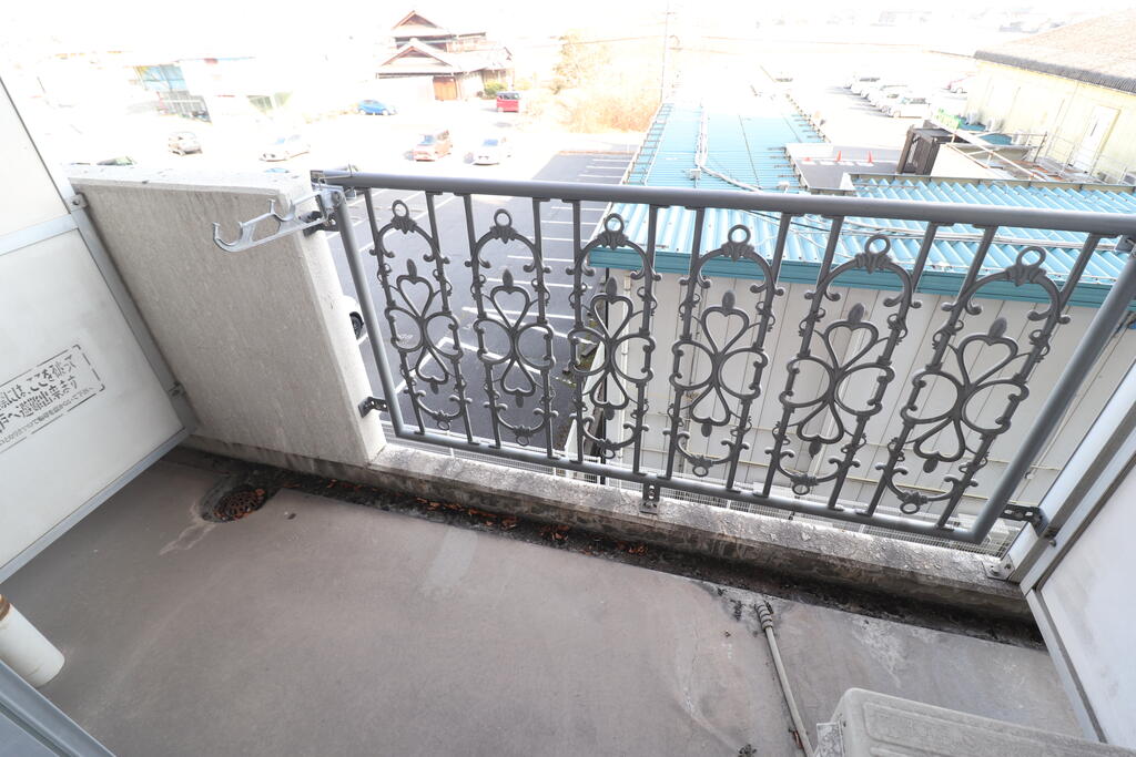 バルコニー　バルコニー