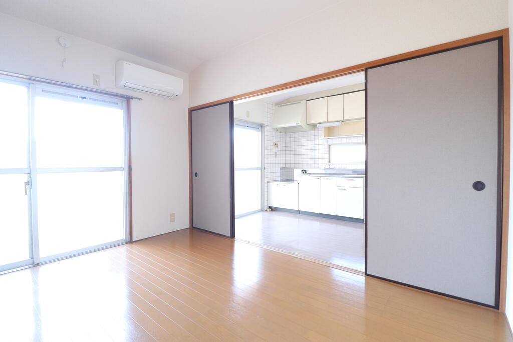 居室・リビング　繋げればリビングダイニング！