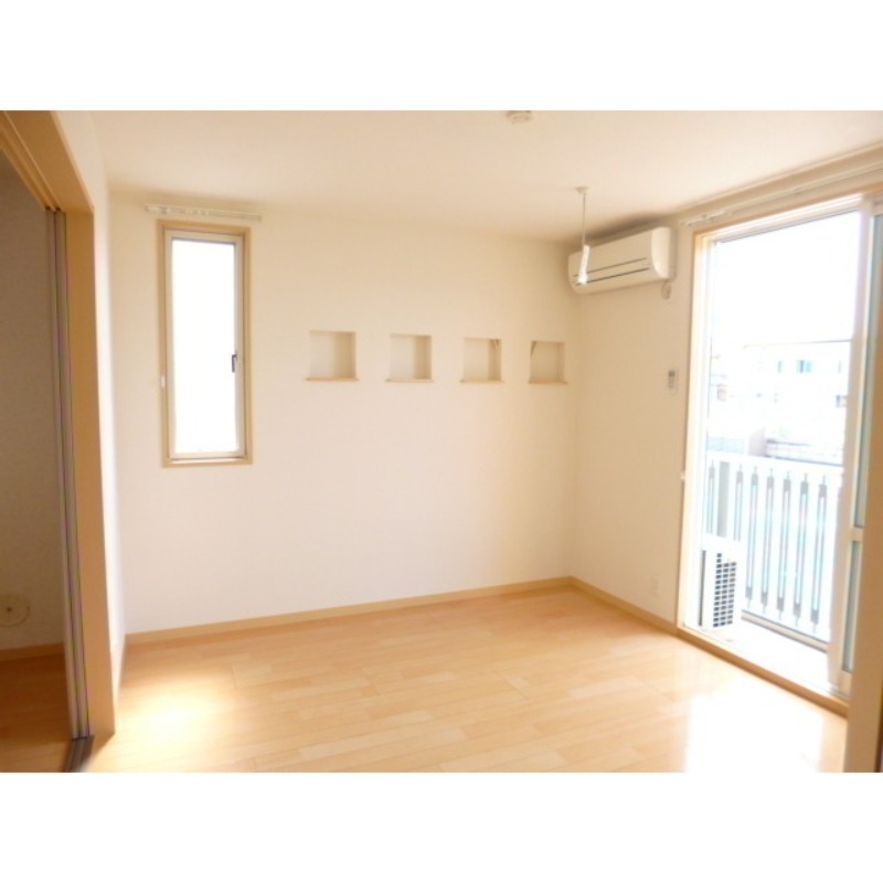 居室・リビング　図面と現状に相違がある場合には現状を優先