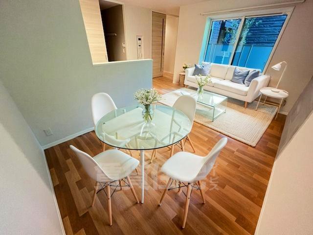 居室・リビング　本画像の家具はCGで作成してます。