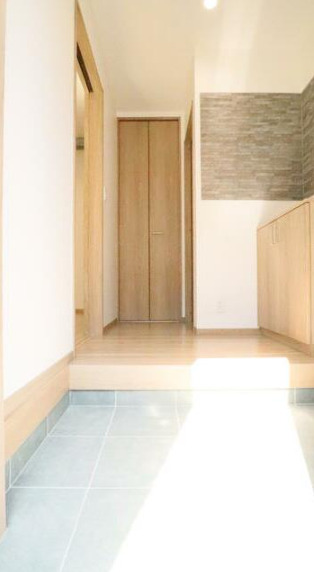 玄関　別部屋参照・現状優先