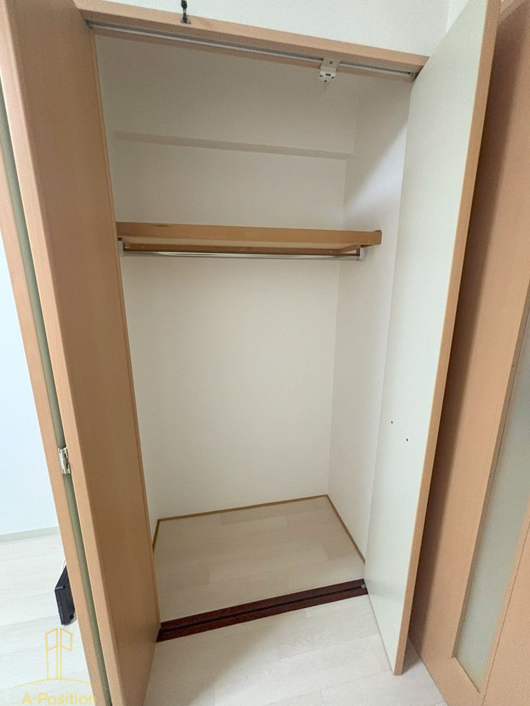 収納　クレストコート難波サウス