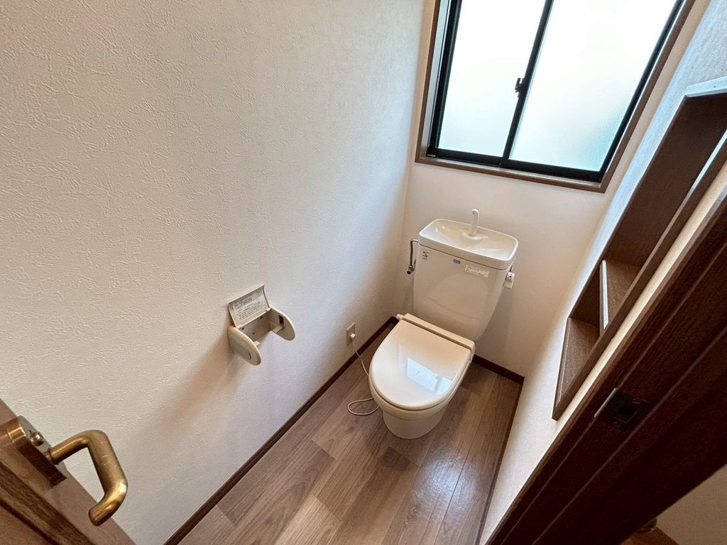 トイレ　トイレ