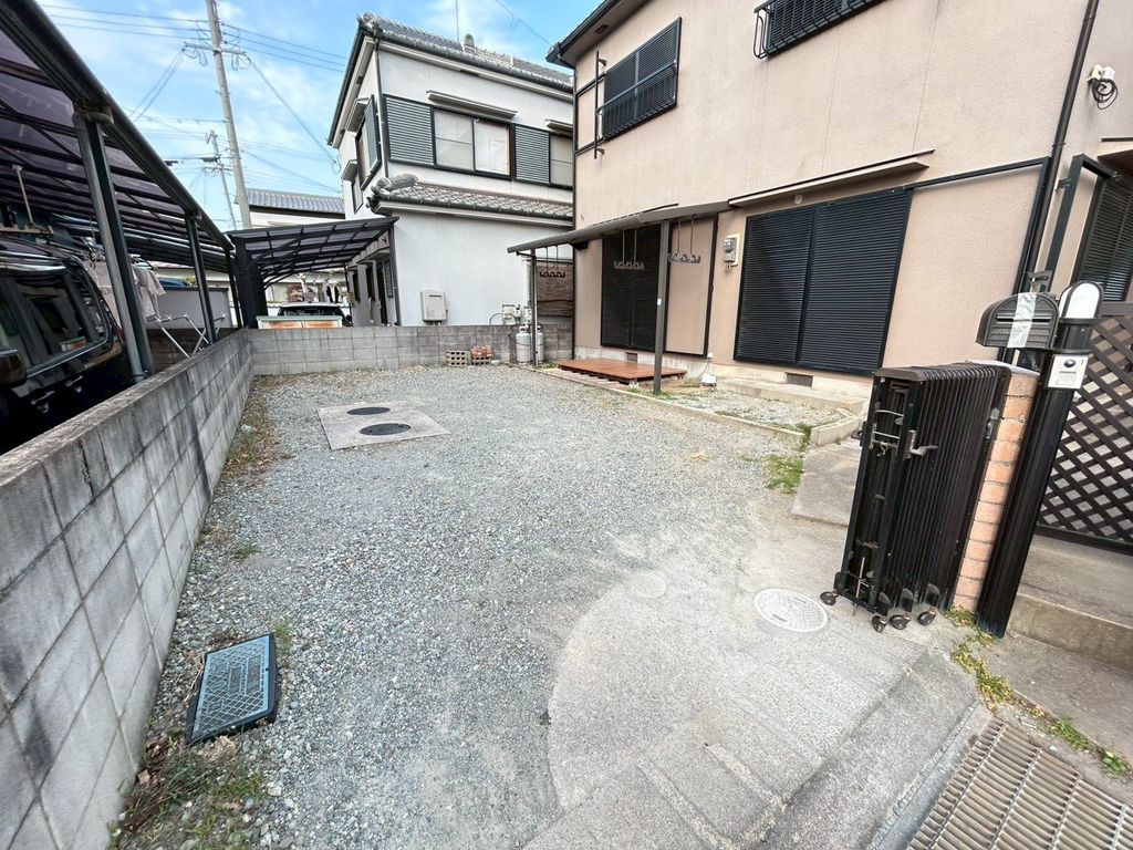 バルコニー　駐車場