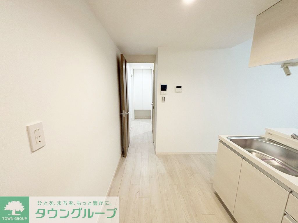 玄関　キッチン