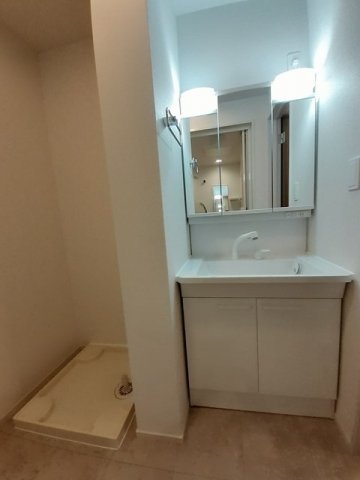 洗面設備　使いやすい洗面所です