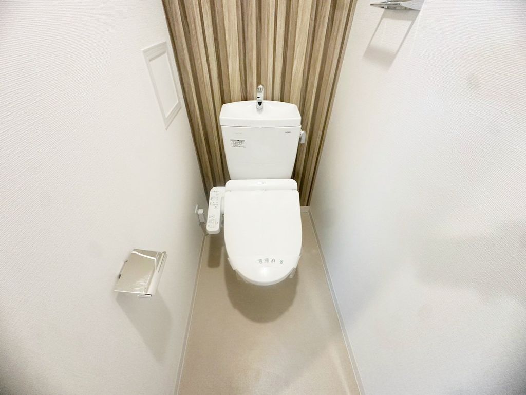 トイレ　トイレ