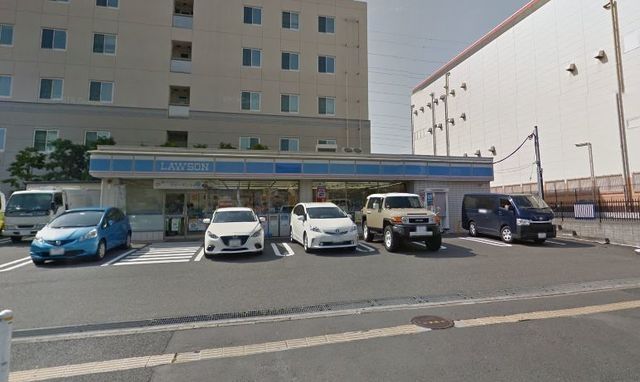 コンビニ　ローソン港北大豆戸町店（コンビニ）まで193m