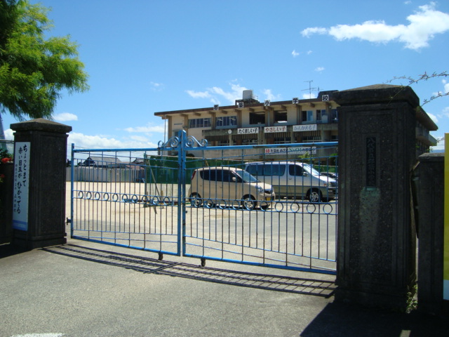 その他　八代市立郡築小学校（その他）まで850m