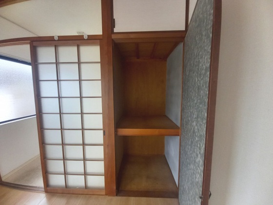 収納　※別部屋の写真です