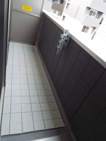 バルコニー　東向き