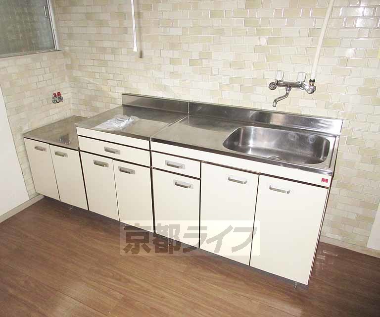 キッチン　広いキッチンなので作業がしやすいです