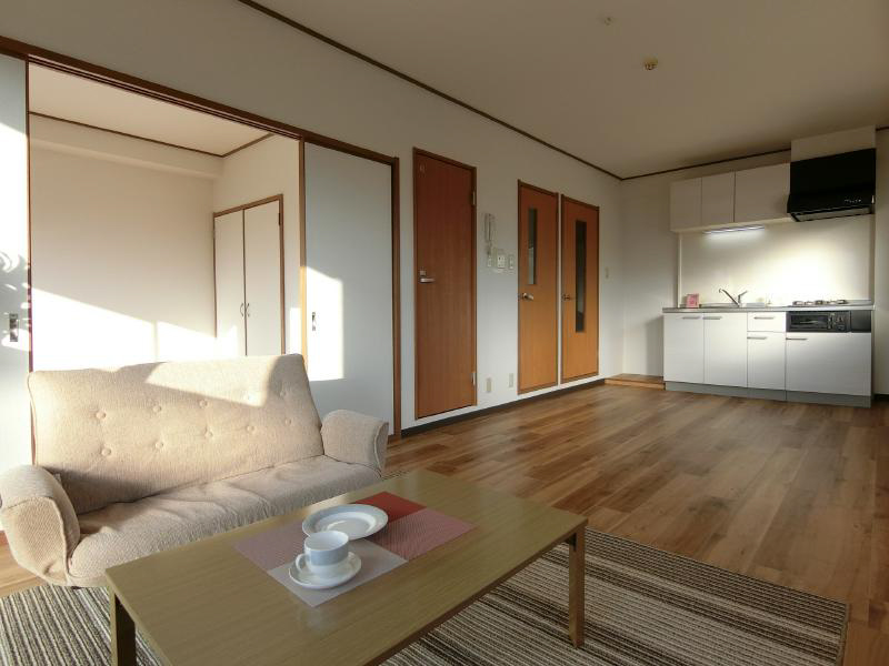 プルクラード_内装_0