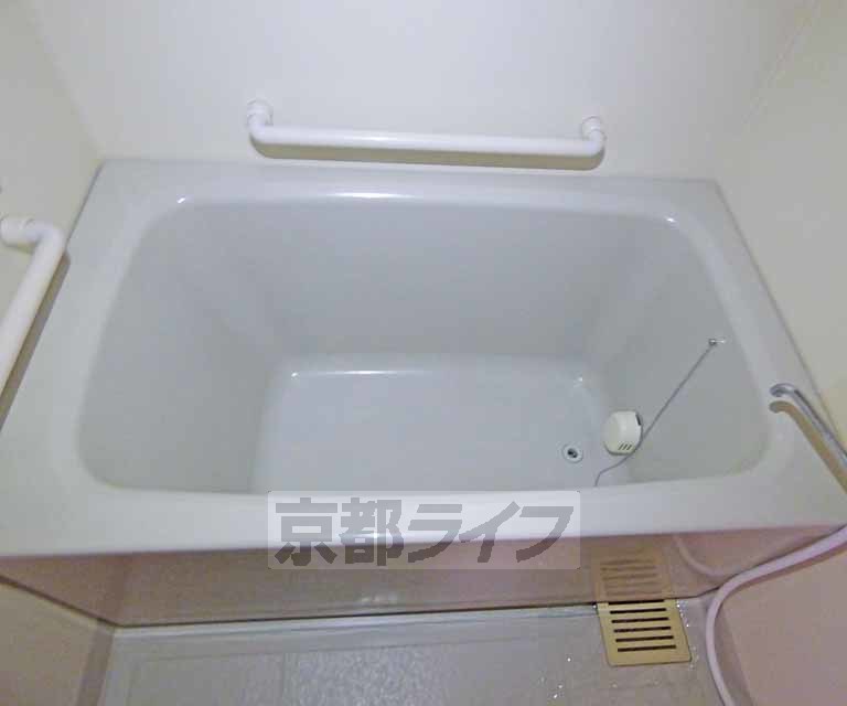 バス・シャワールーム　広いお風呂です。