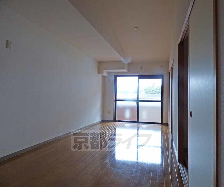 居室・リビング　綺麗なお部屋です。