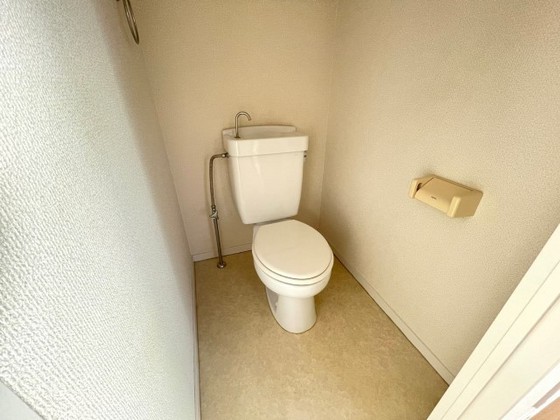 トイレ　※他の号室の写真になります。